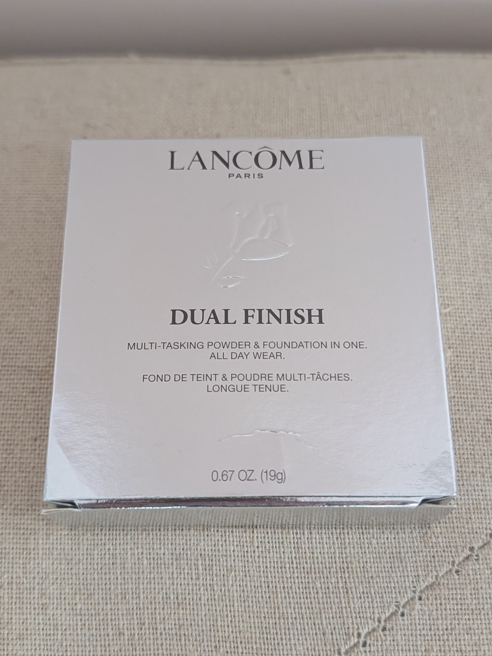 Lancôme Dual Finish Powder & Foundation in 210N (Neutral Tone)